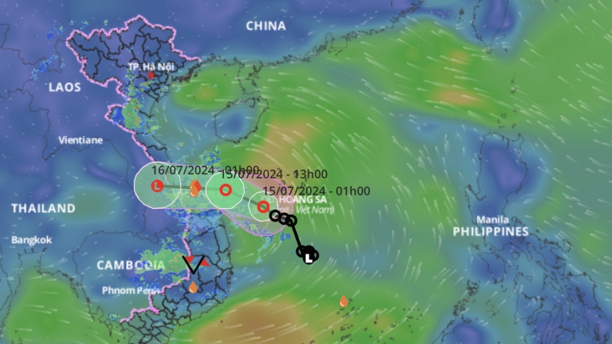 Tropical depression to make landfall in hours, heavy rain expected